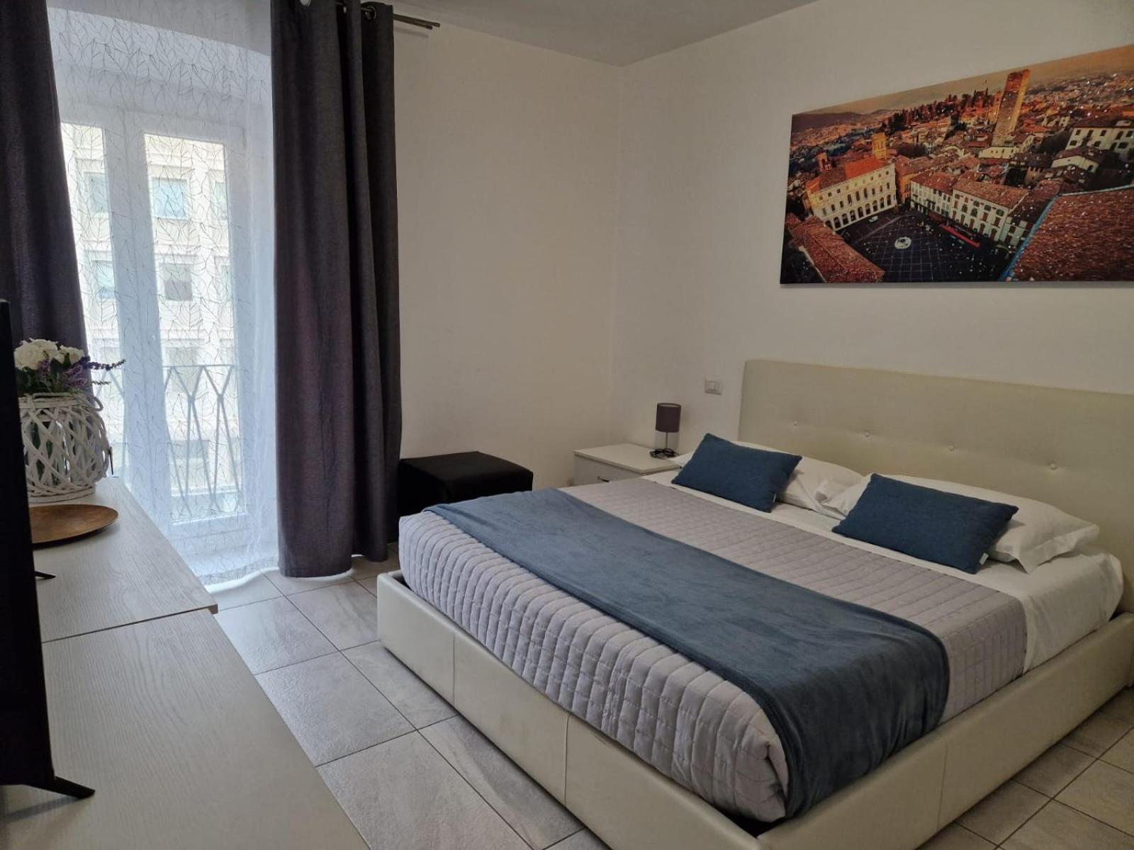 Bgy Central Apartments بيرغامو الغرفة الصورة