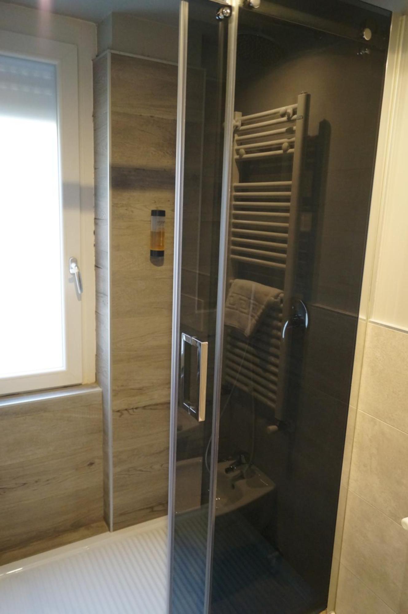 Bgy Central Apartments بيرغامو الغرفة الصورة