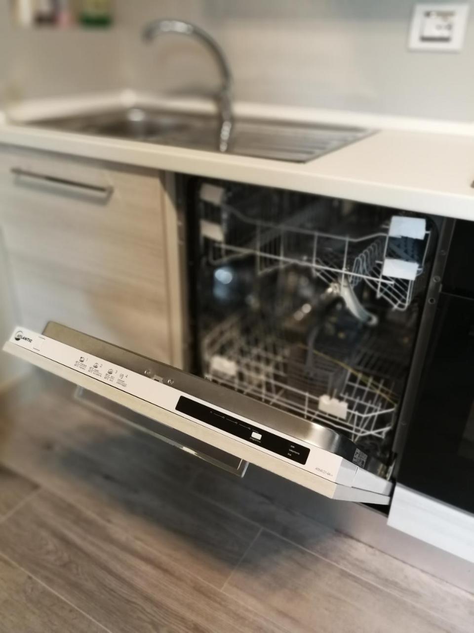Bgy Central Apartments بيرغامو المظهر الخارجي الصورة