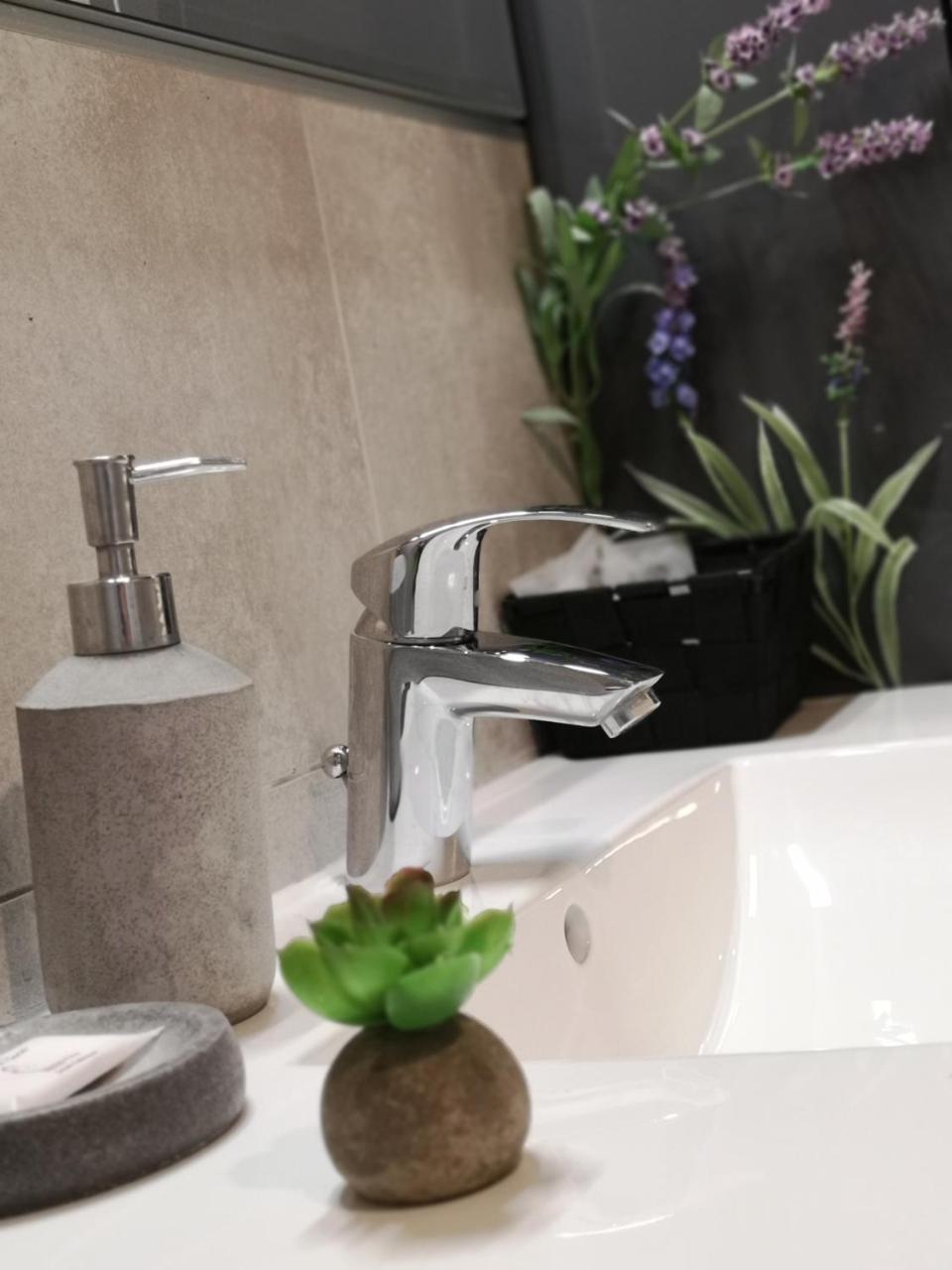 Bgy Central Apartments بيرغامو المظهر الخارجي الصورة