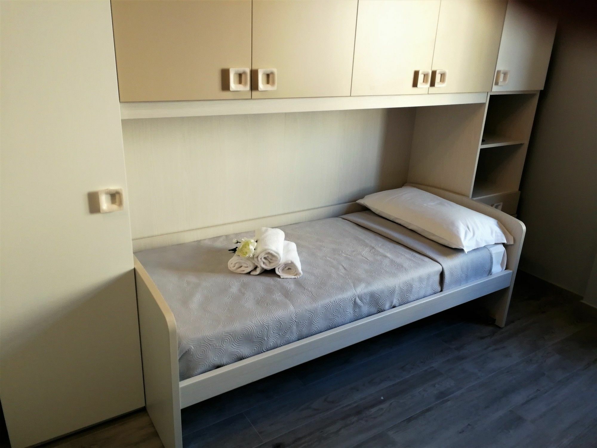 Bgy Central Apartments بيرغامو المظهر الخارجي الصورة